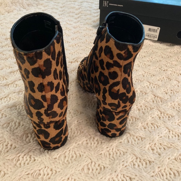 NIB INC Leopard Pony Hair Ankle Booties Sz 5 - Picture 5 of 9